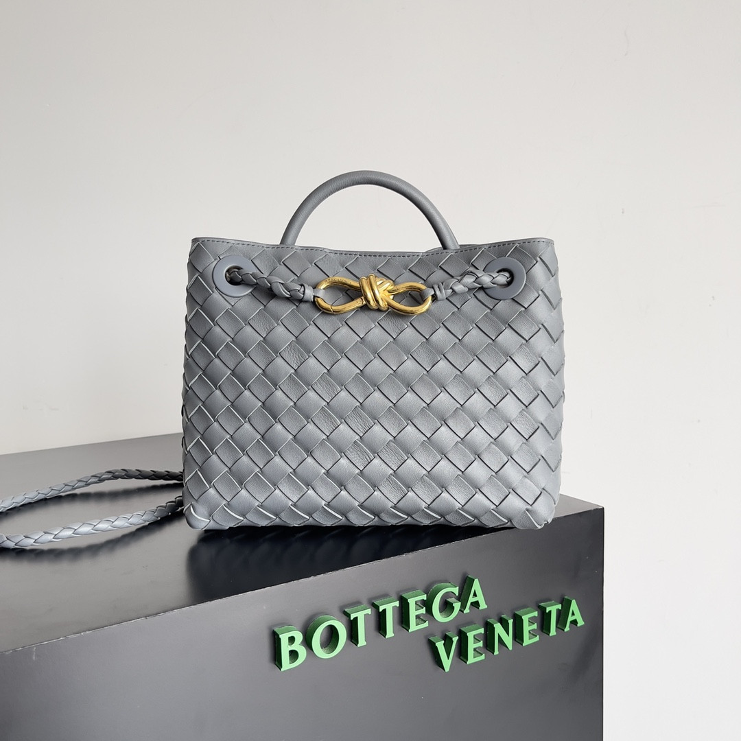 bo*te*ga Ve*ne*ta small andiamo 25x22x10.5cm