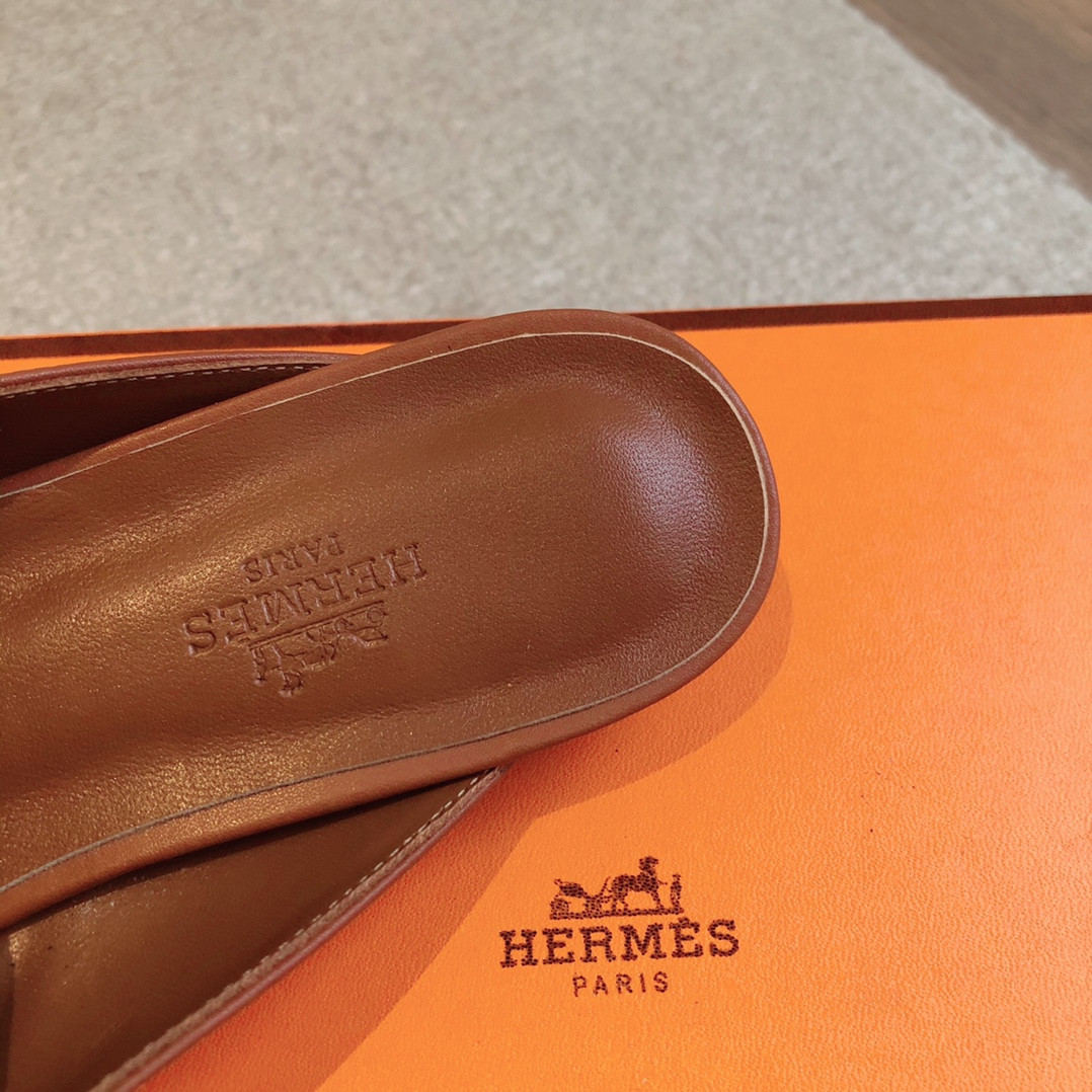 ua H**mes oz mule