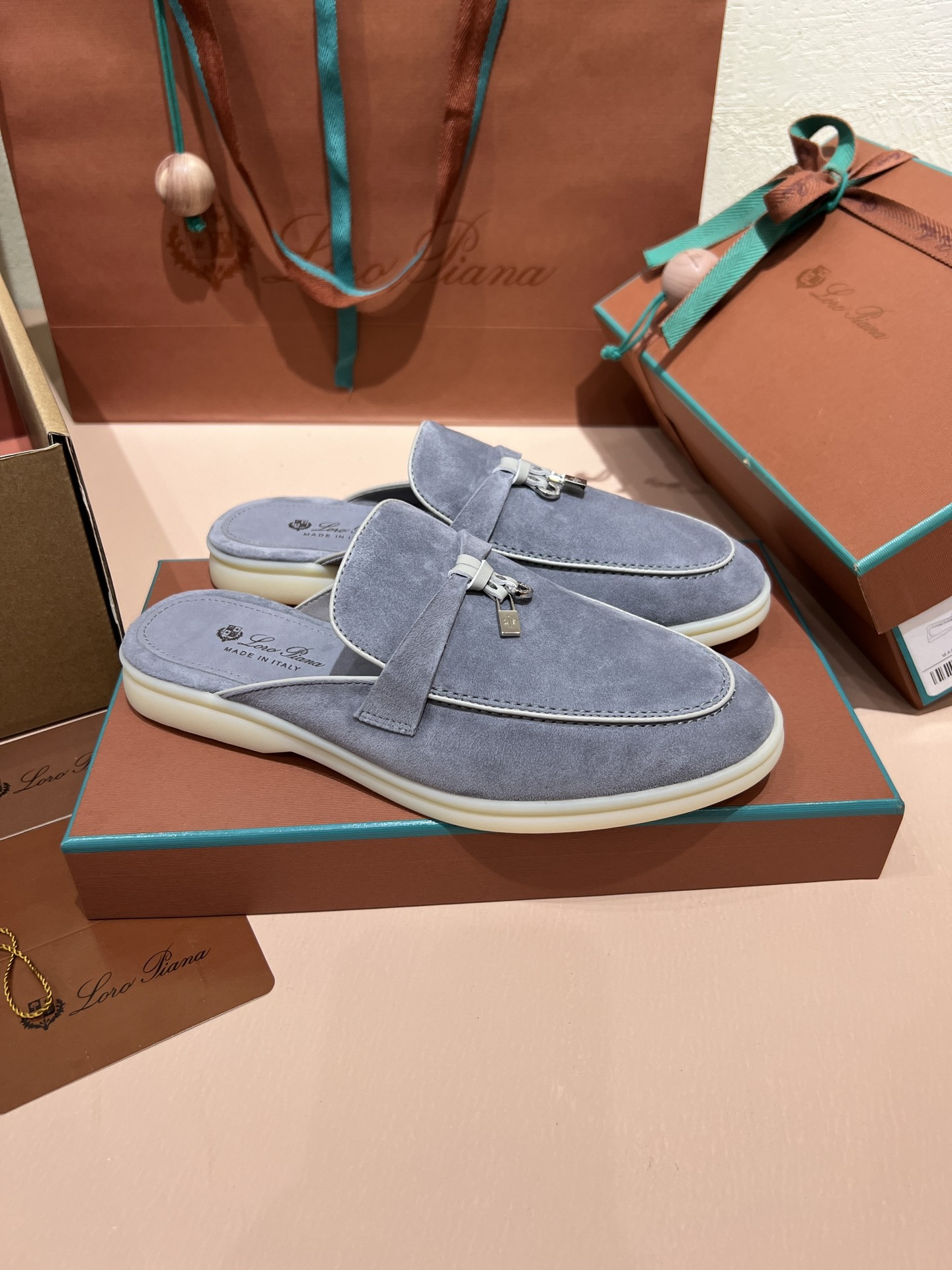 ua L**o p*ana babouche charms walk loafers