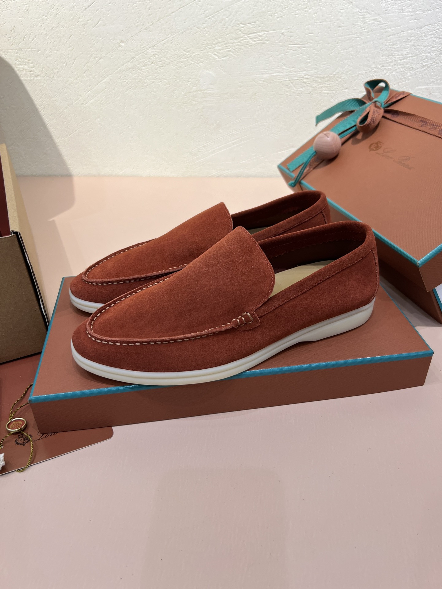 ua L**o p*ana summer walk loafers