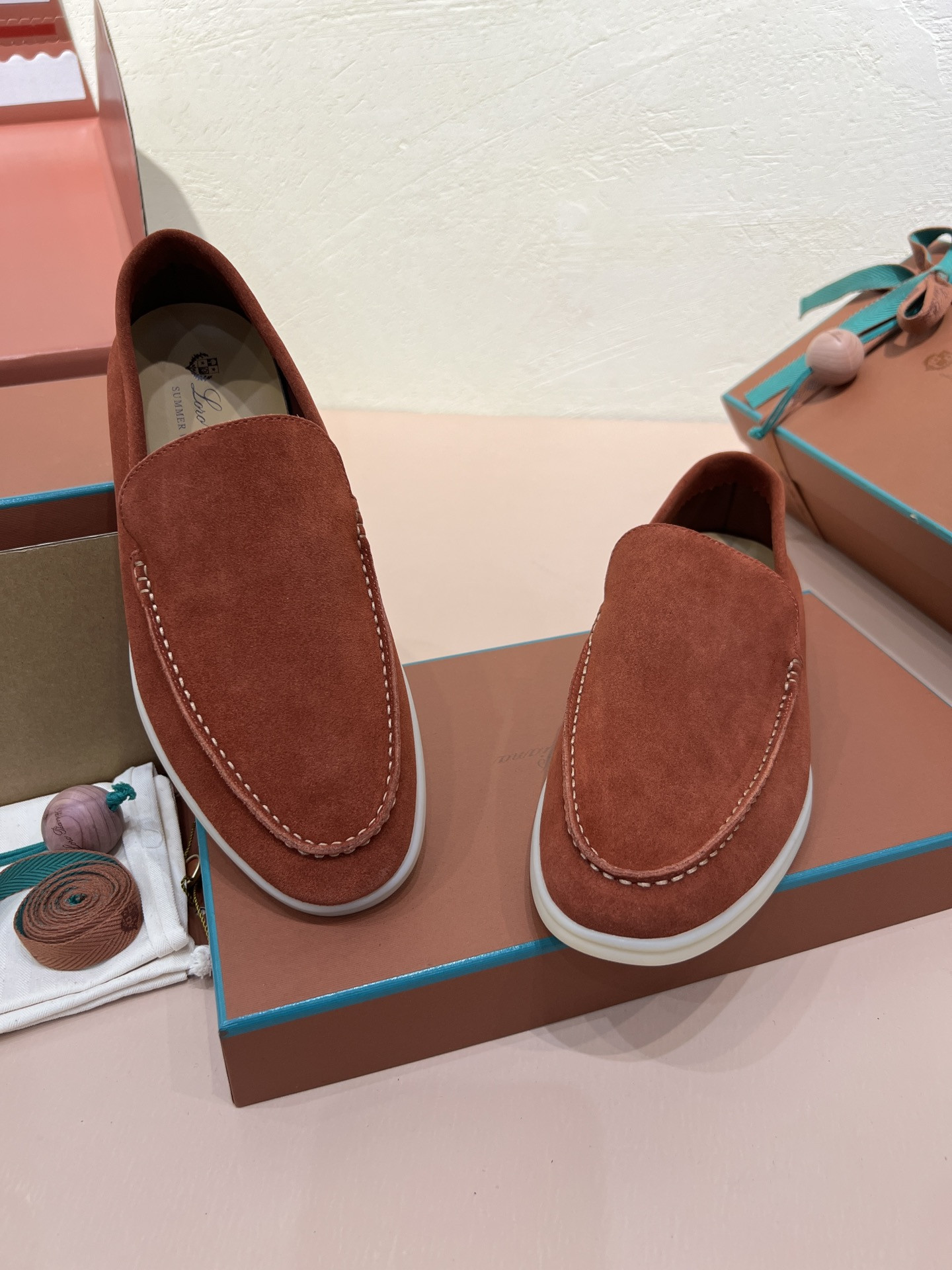 ua L**o p*ana summer walk loafers