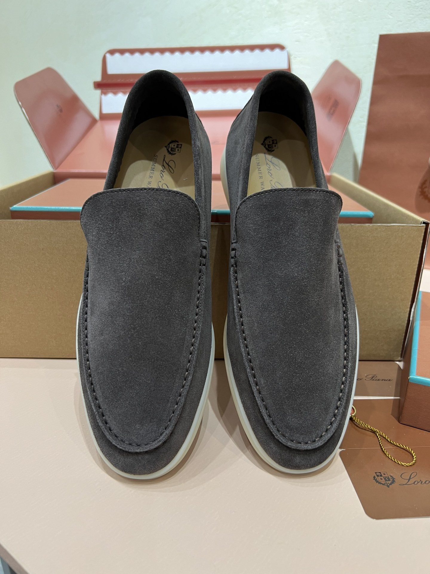 ua L**o p*ana summer walk loafers