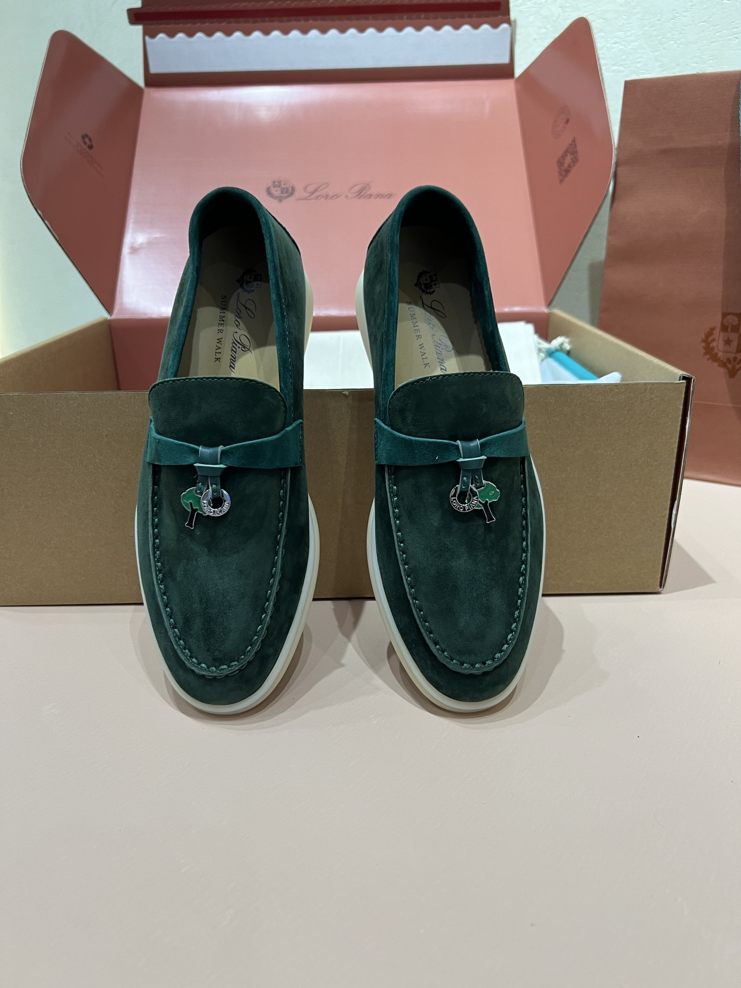 ua L**o p*ana summer charms walk loafers