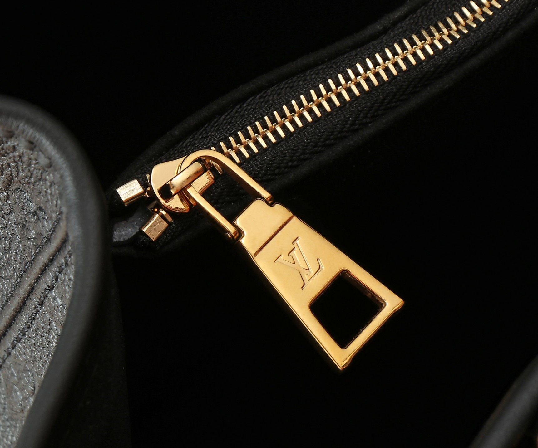 LV Babylone Tote MM M47185 39x27.5x16CM