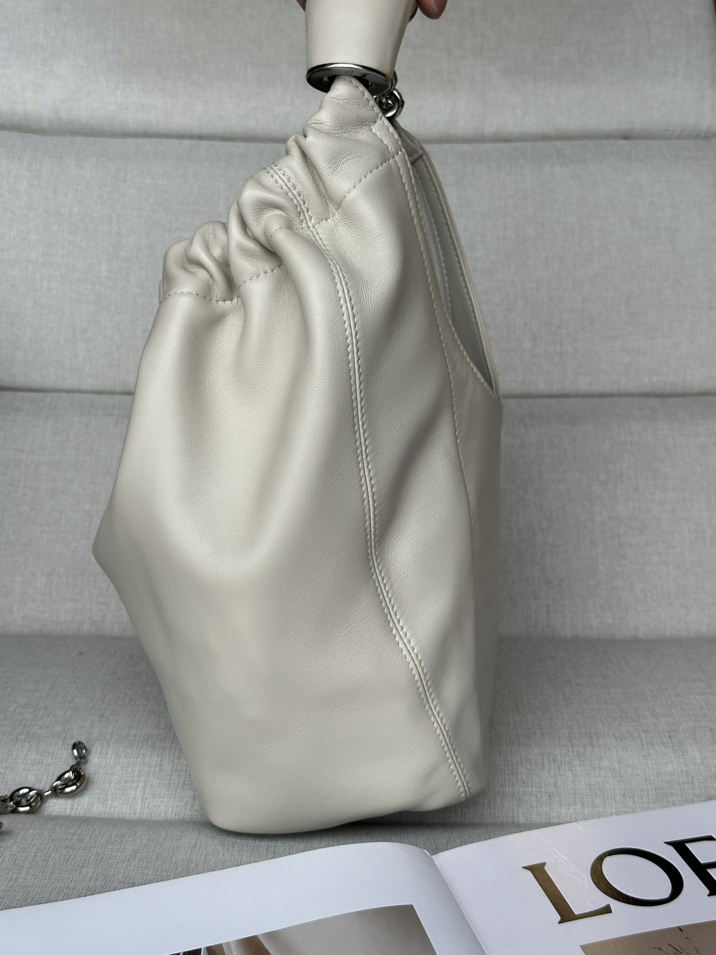 L0ew* small squeeze bag in mellow nappa lambskin 29x10.5x24cm