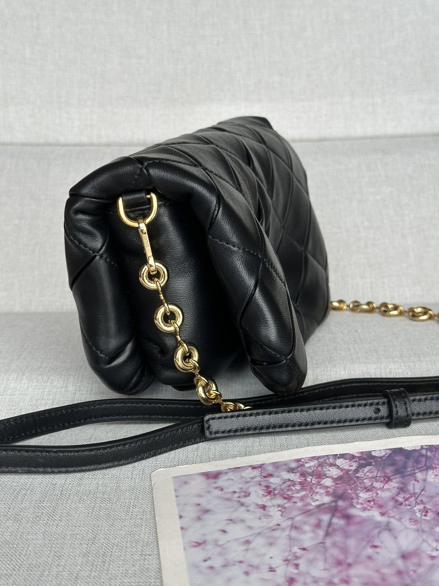 L0ew* mini puffer goya in pleated shiny nappa lambskin 20x6x13cm