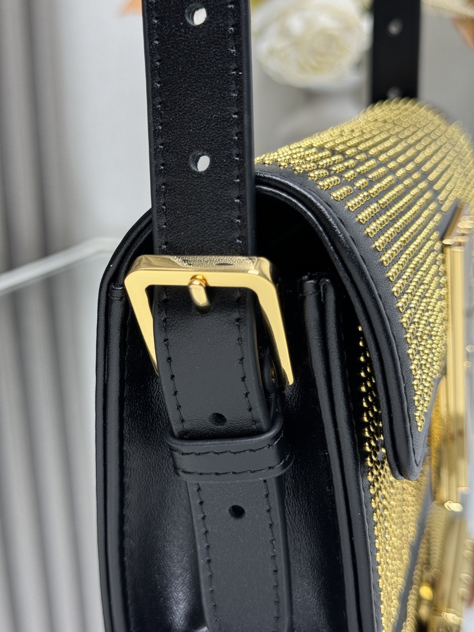 D*or miss D*or flap bag 22 x 11 x 6 cm