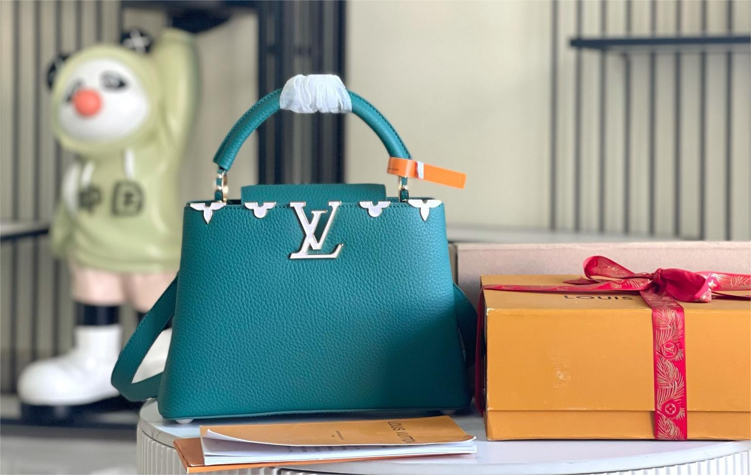 LV Capucines Flower Crown M23766 Taurillon 27x18x9cm