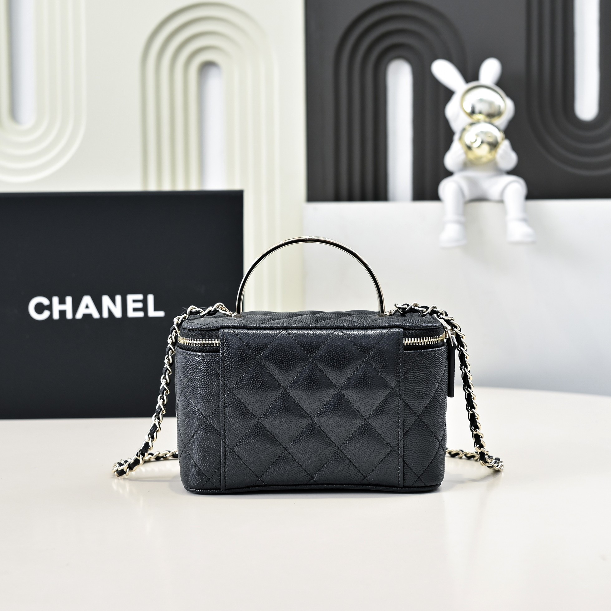Ch*el clutch with chain 10x16x8cm