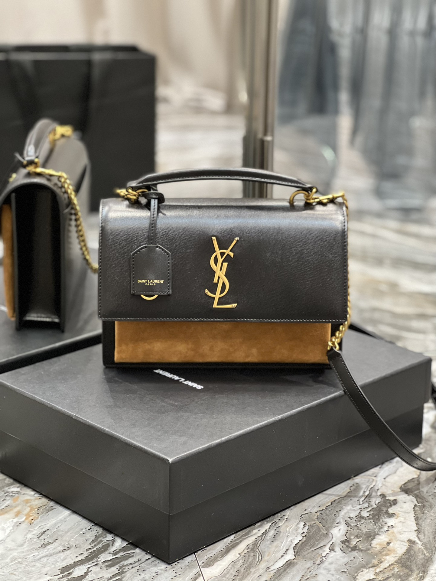 Y*L sunset medium in smooth leather 25x18x5cm