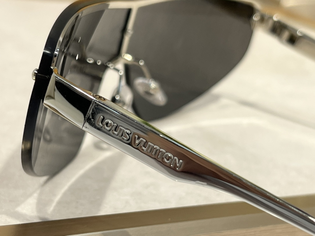 LV Glasses Z2064U 142-145
