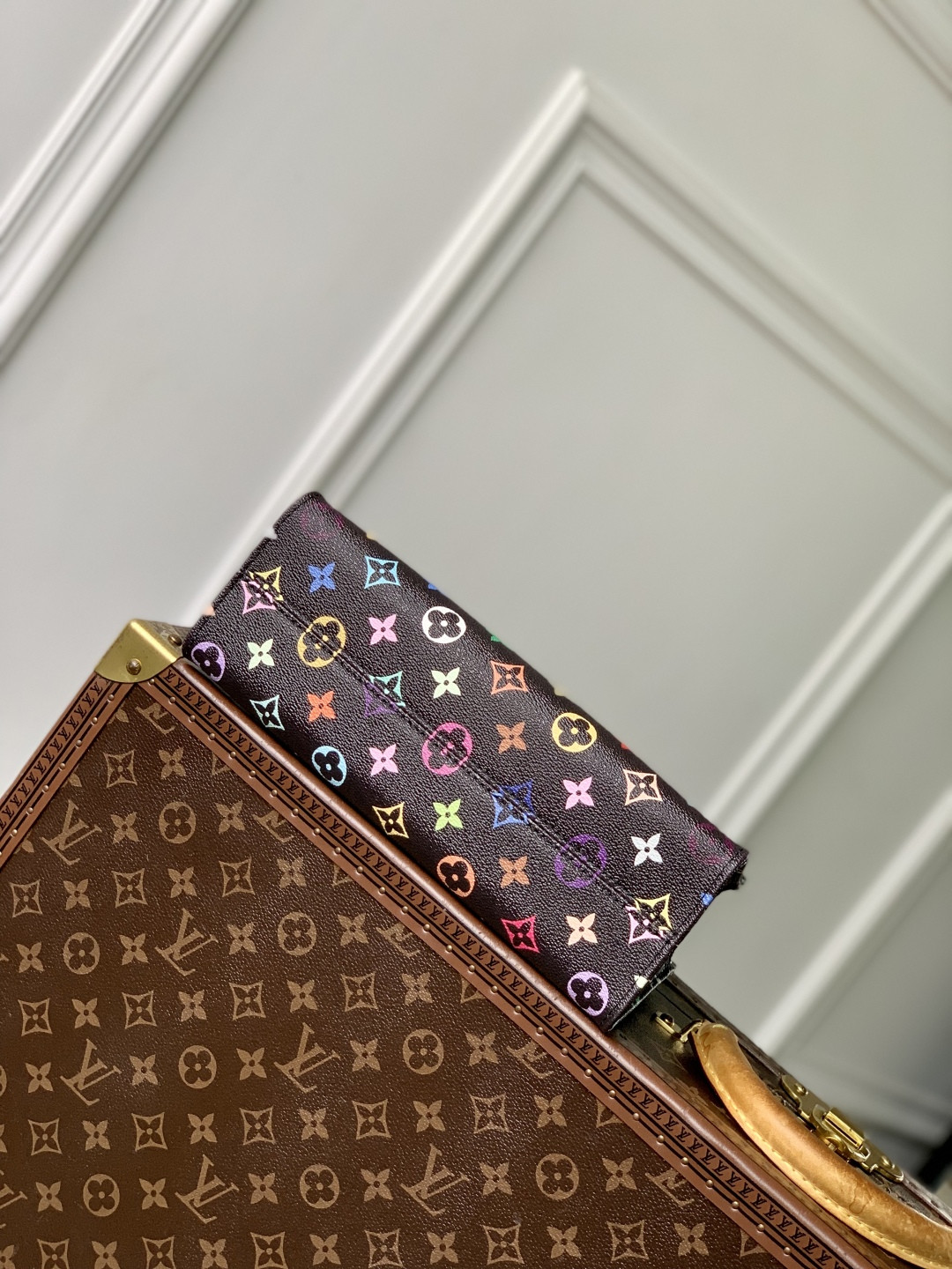 LV x TM OnTheGo East West Chain M13260 25x13x10cm