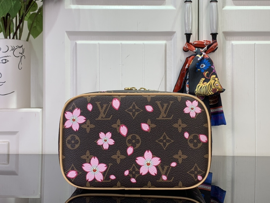 LV x TM NICE M14181 13.5 x 12 x 20 CM