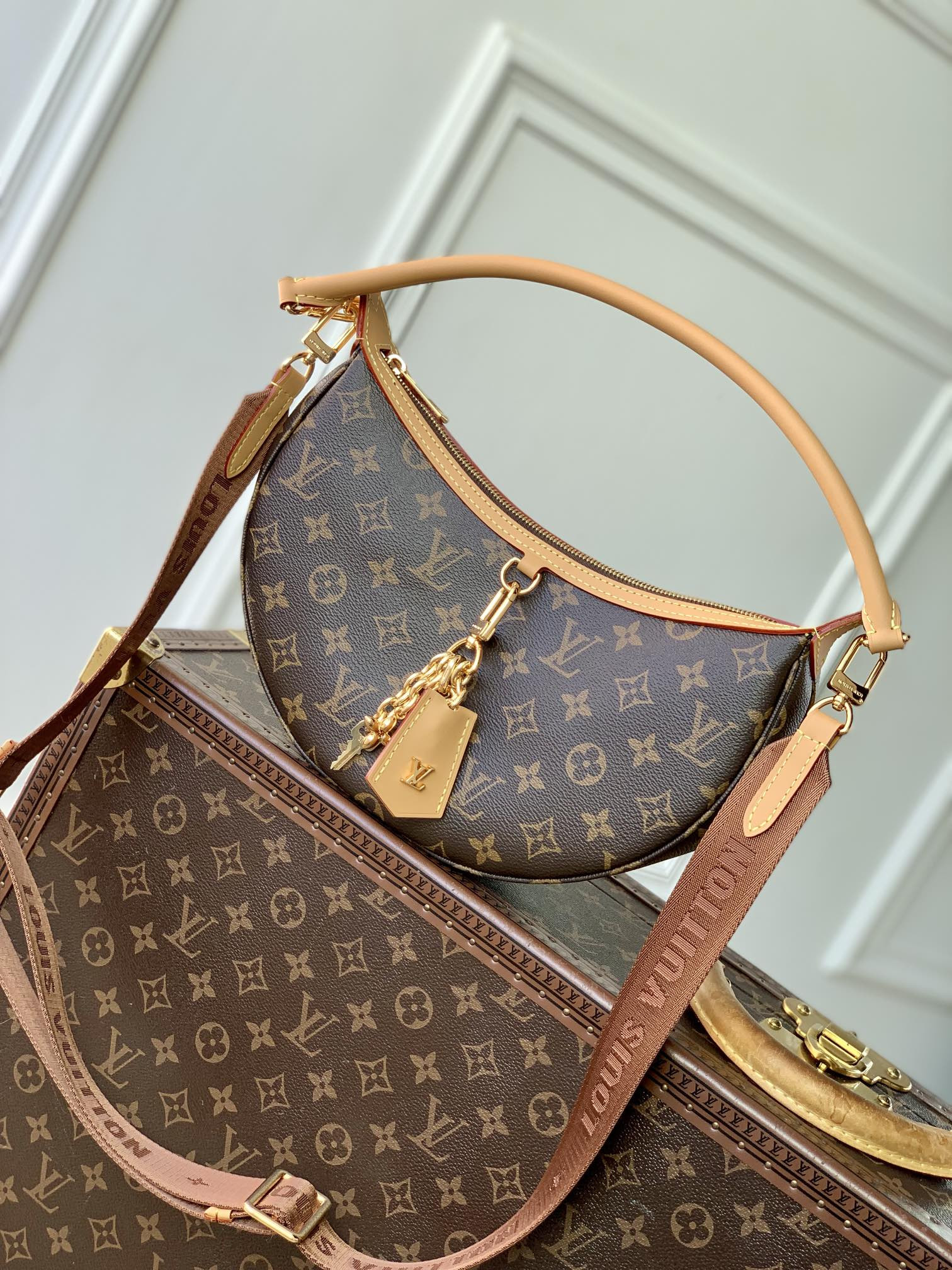 LV Looping M12939 28 x 15 x 7 cm