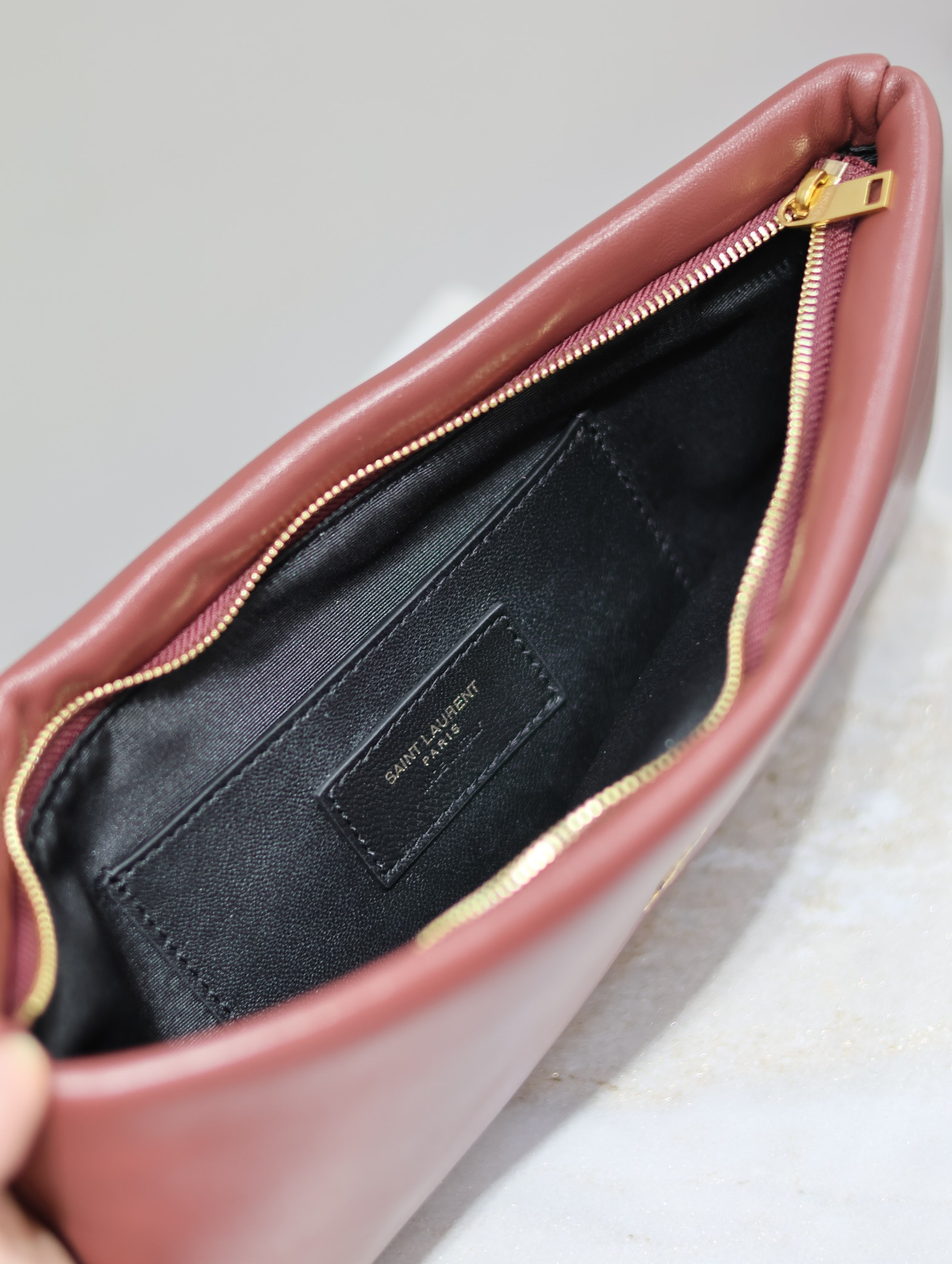 Y*L calypso long pouch in lambskin 30 x 15 x 3.5 cm