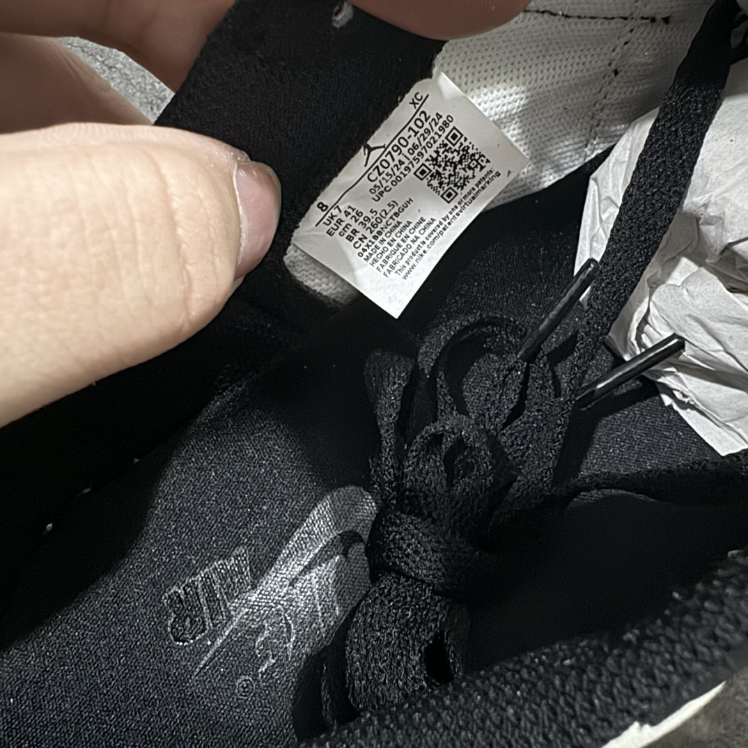 UA Air Jordan 1 Retro Low OG Mocha
