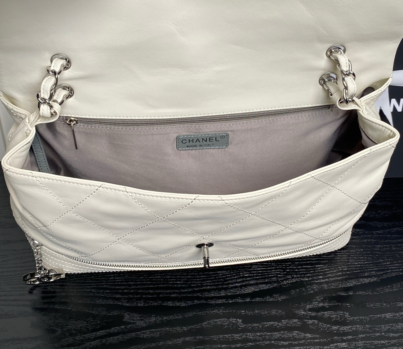 ch*el vintage Gr*ffiti tote airport bag 36x24x12cm