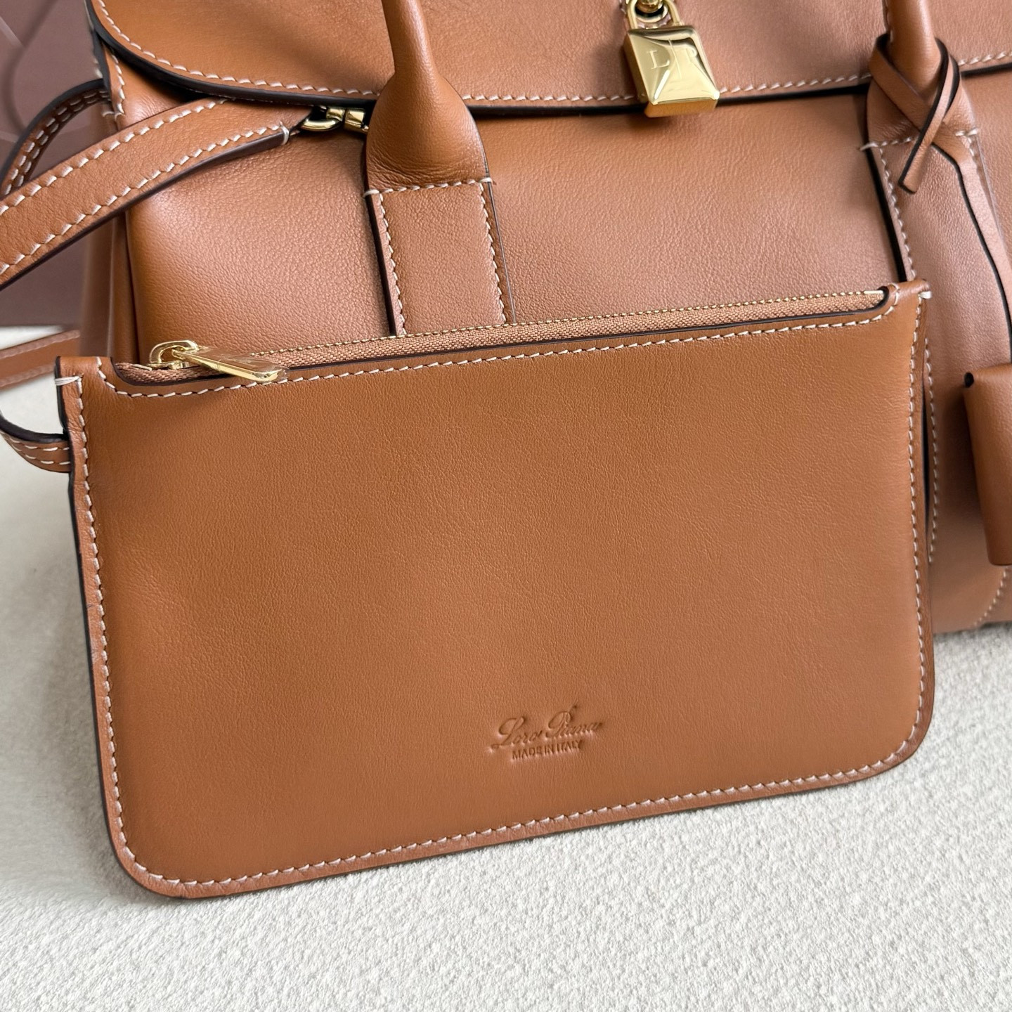 L**o p*ana loom l25  calfskin 25x18x12.5cm