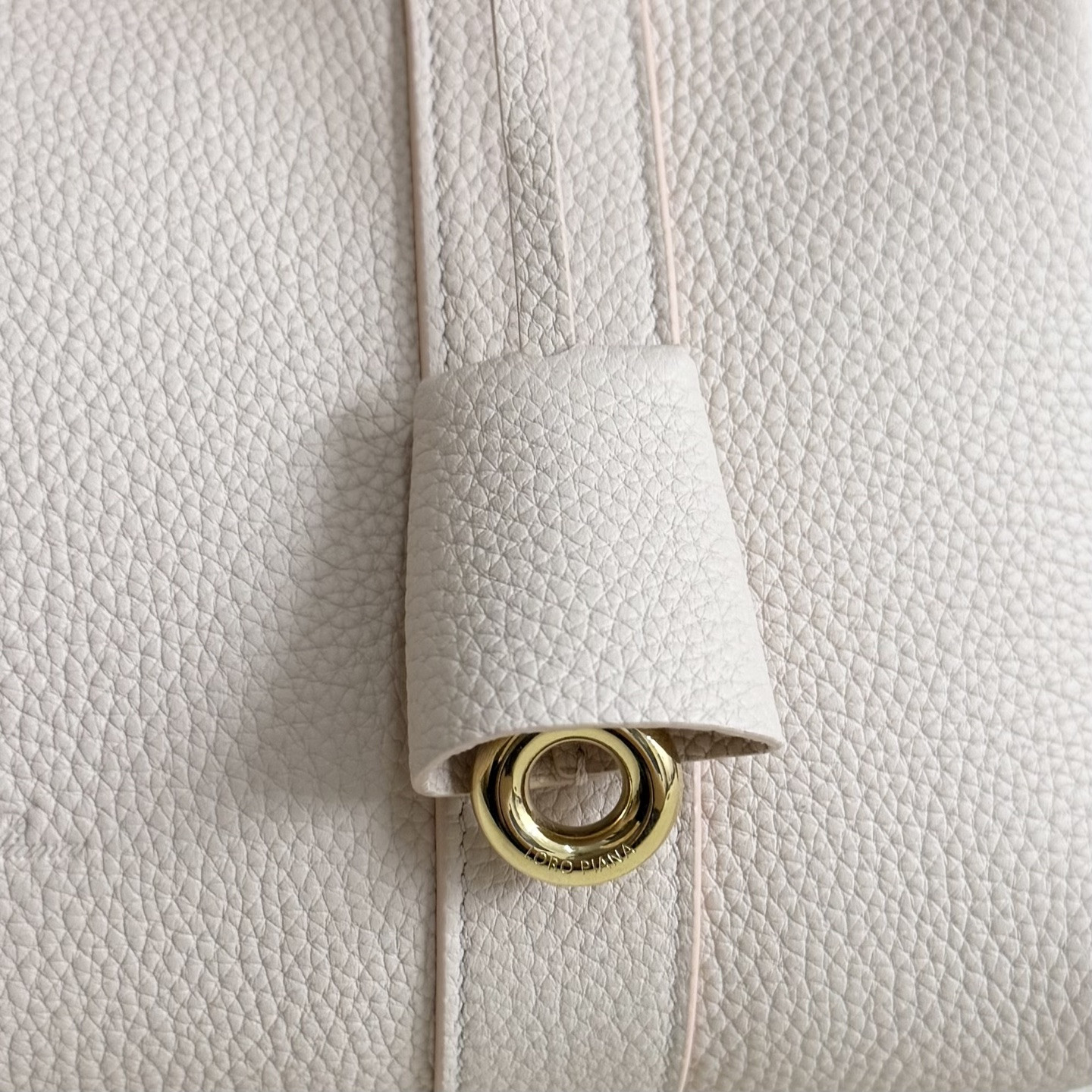 L**o p*ana loom bag l25 grained calfskin 25x18x12.5cm