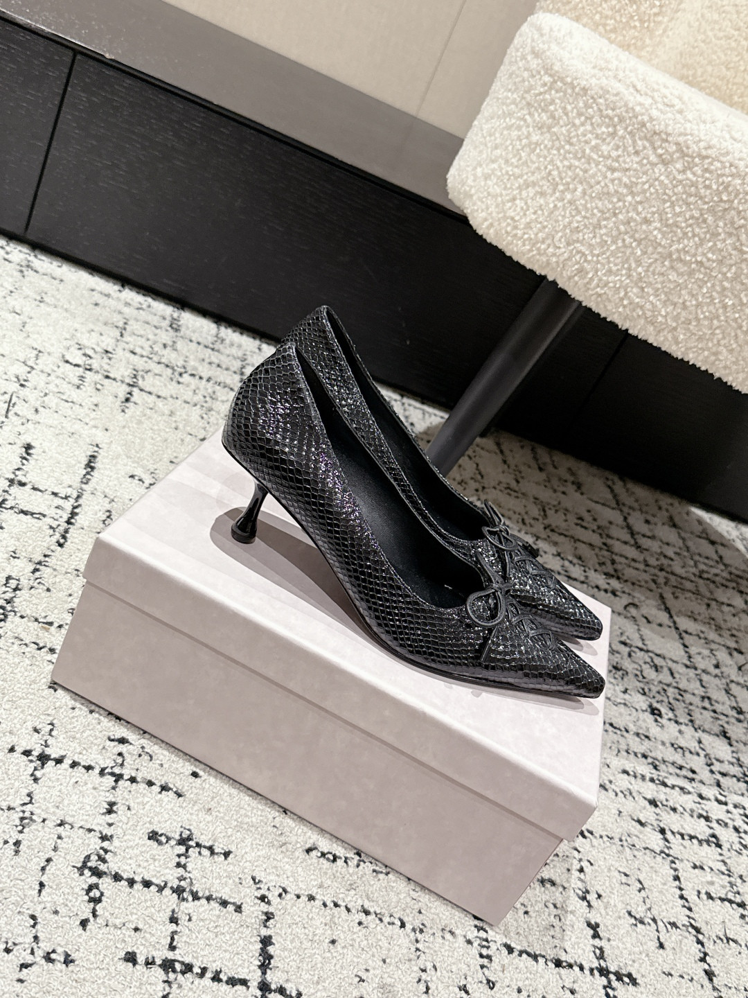 ua Ji*y Ch* scarlett pumps 5cm