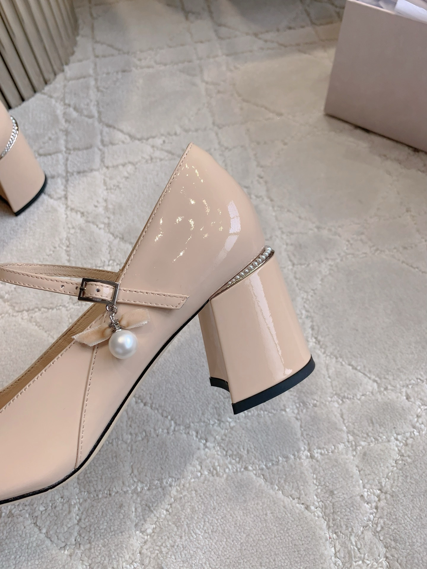 ua Ji*y Ch* wave mary jane 7cm