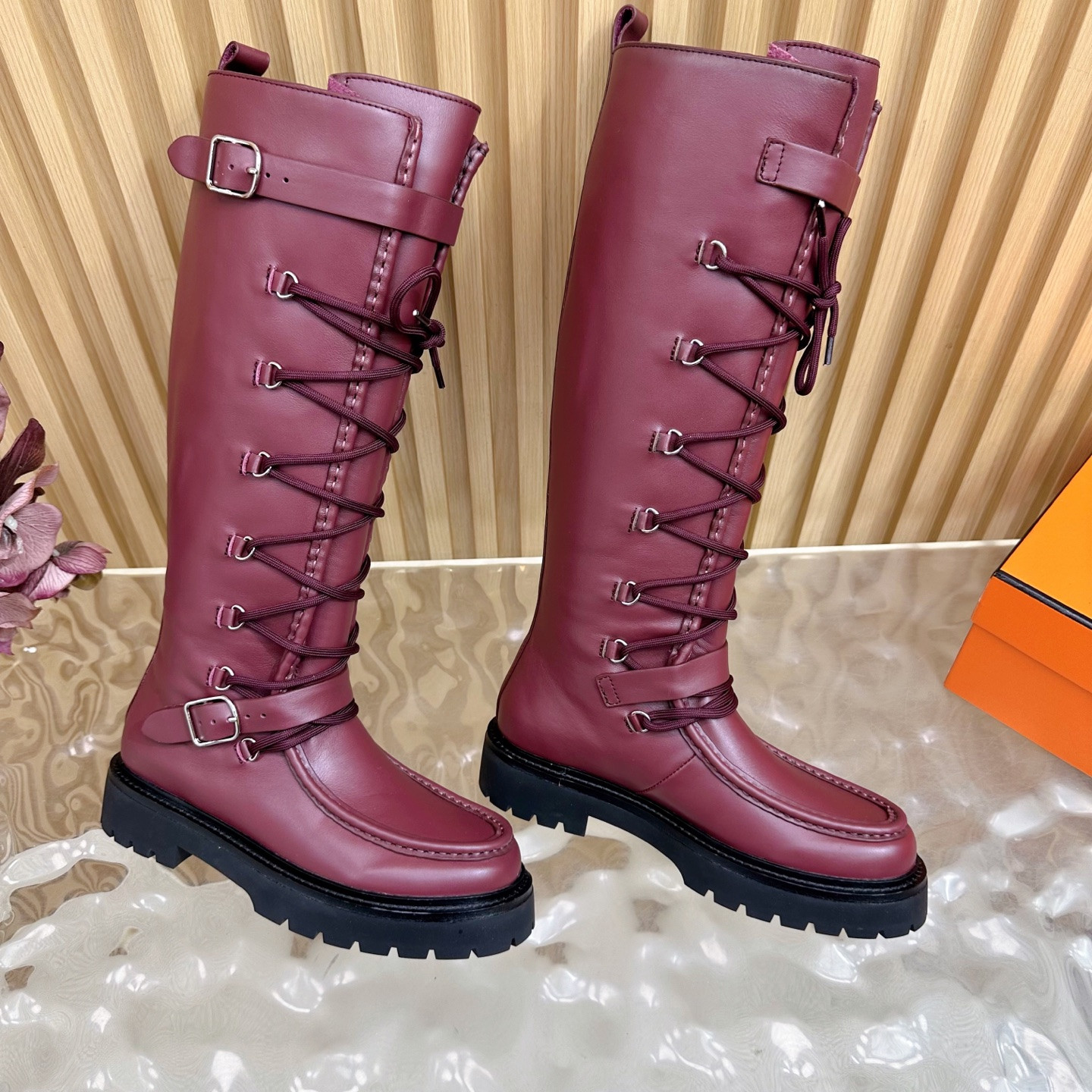 ua H**mes landscape boot