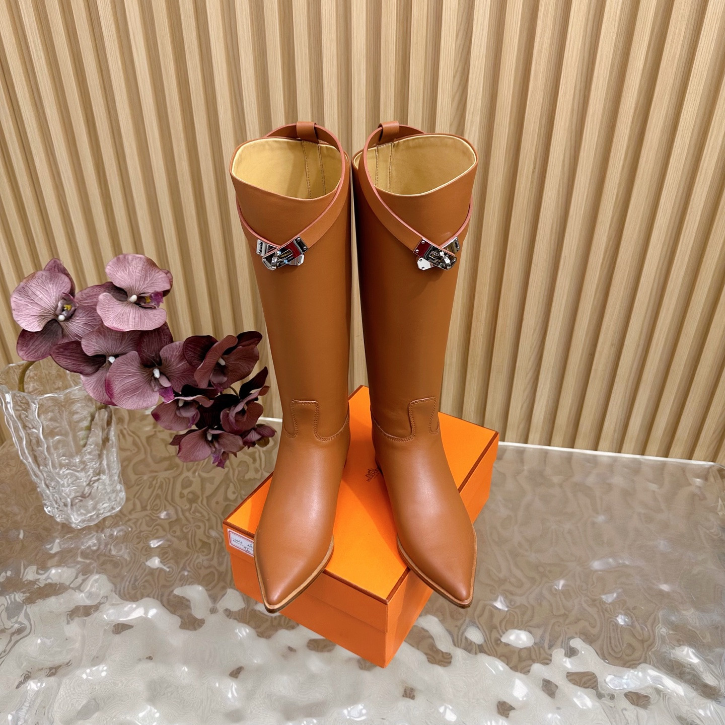 ua H**mes jumping boots