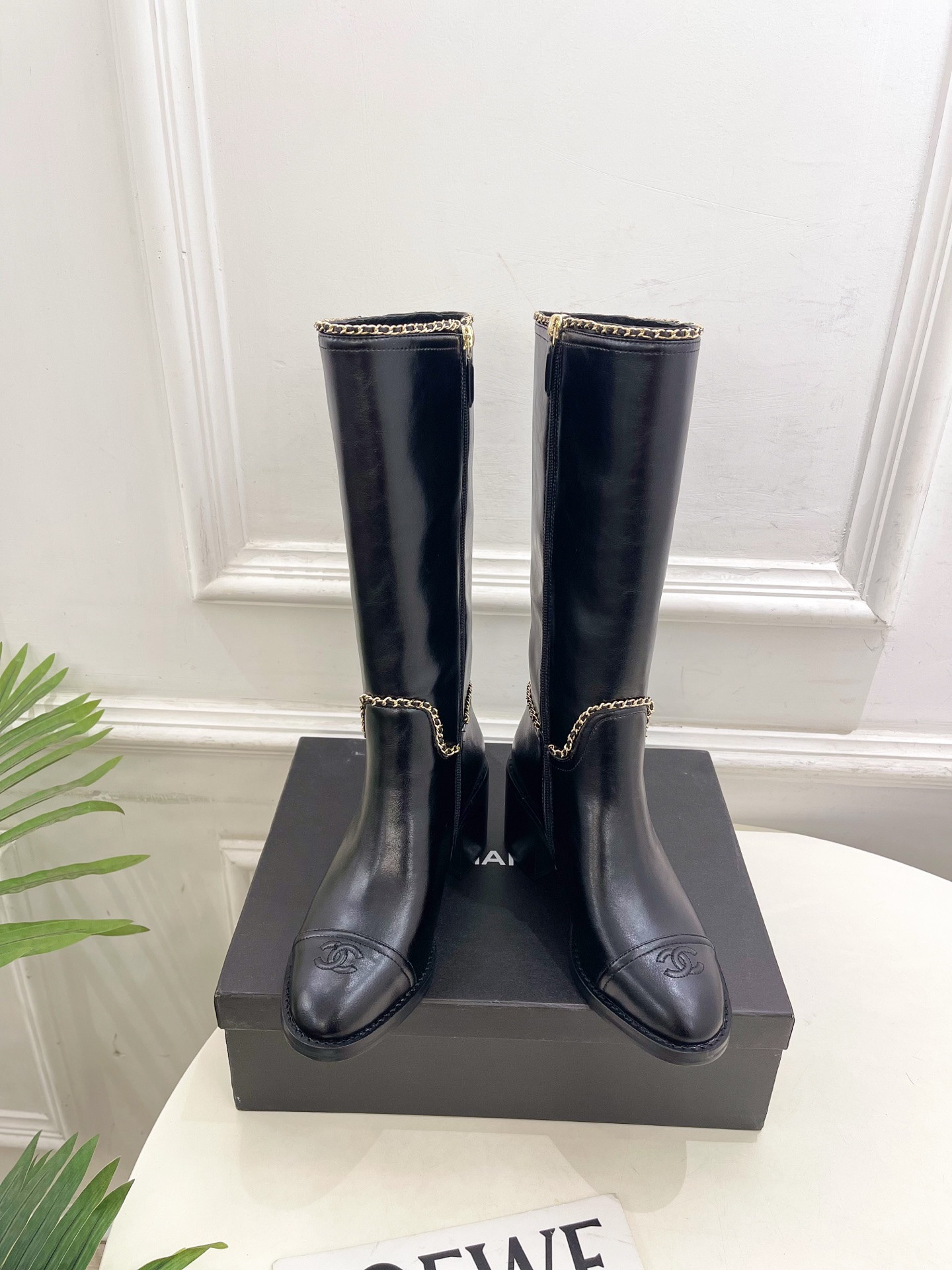 ua Ch*el boots 7cm heel