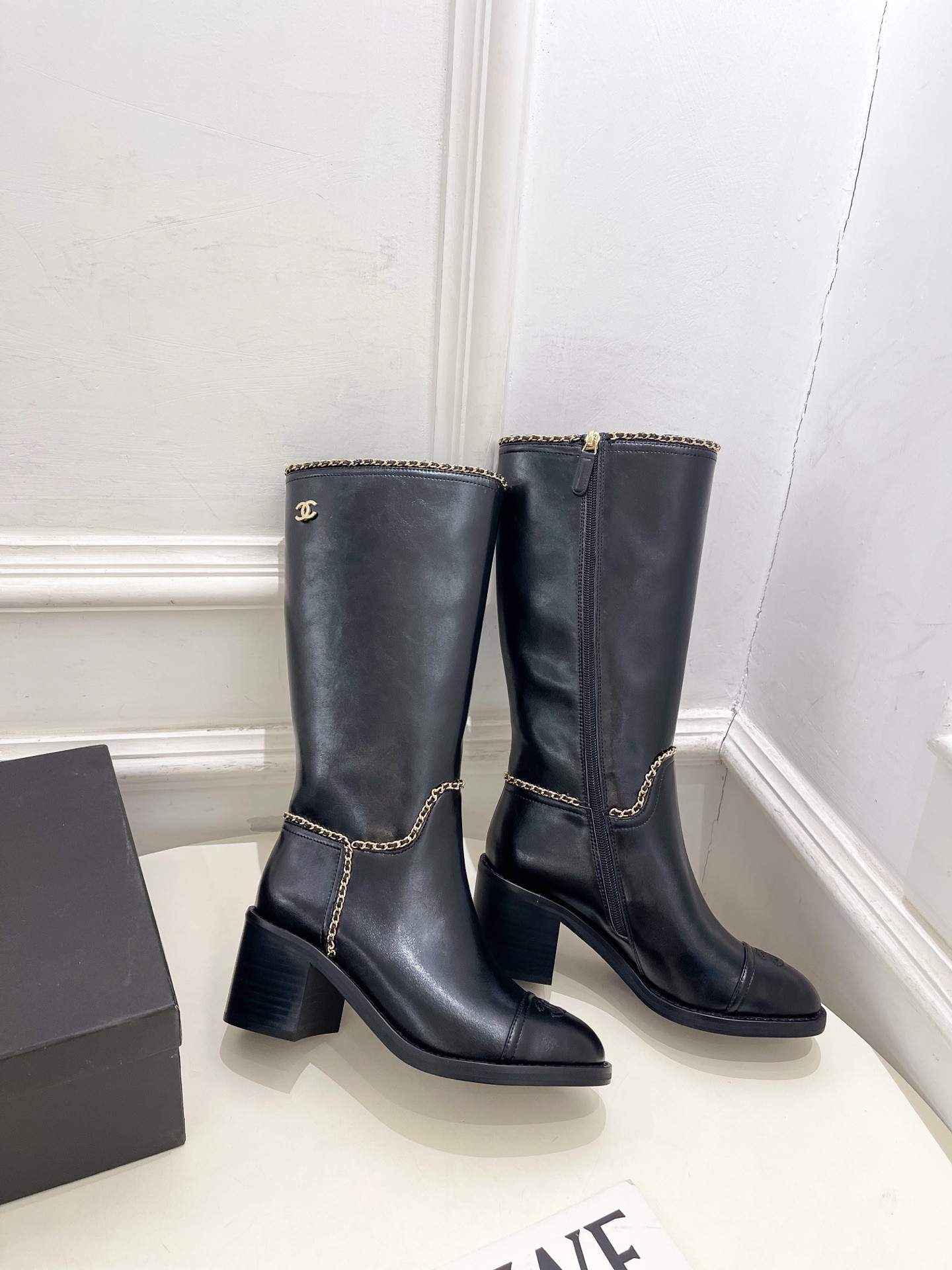 ua Ch*el boots 7cm heel