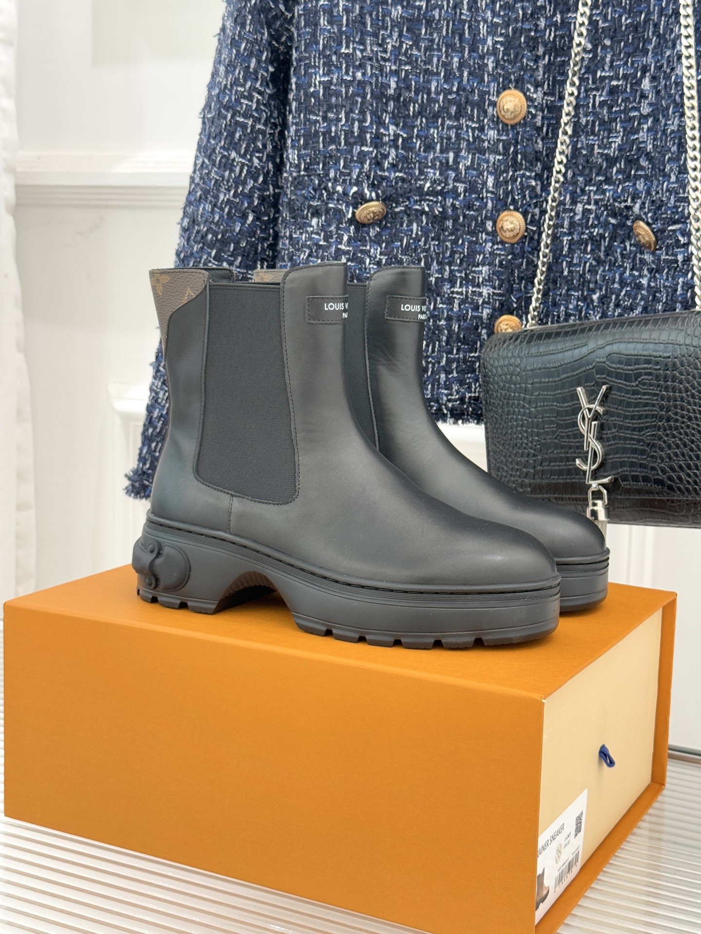 UA LV Squad Chelsea Ankle Boot