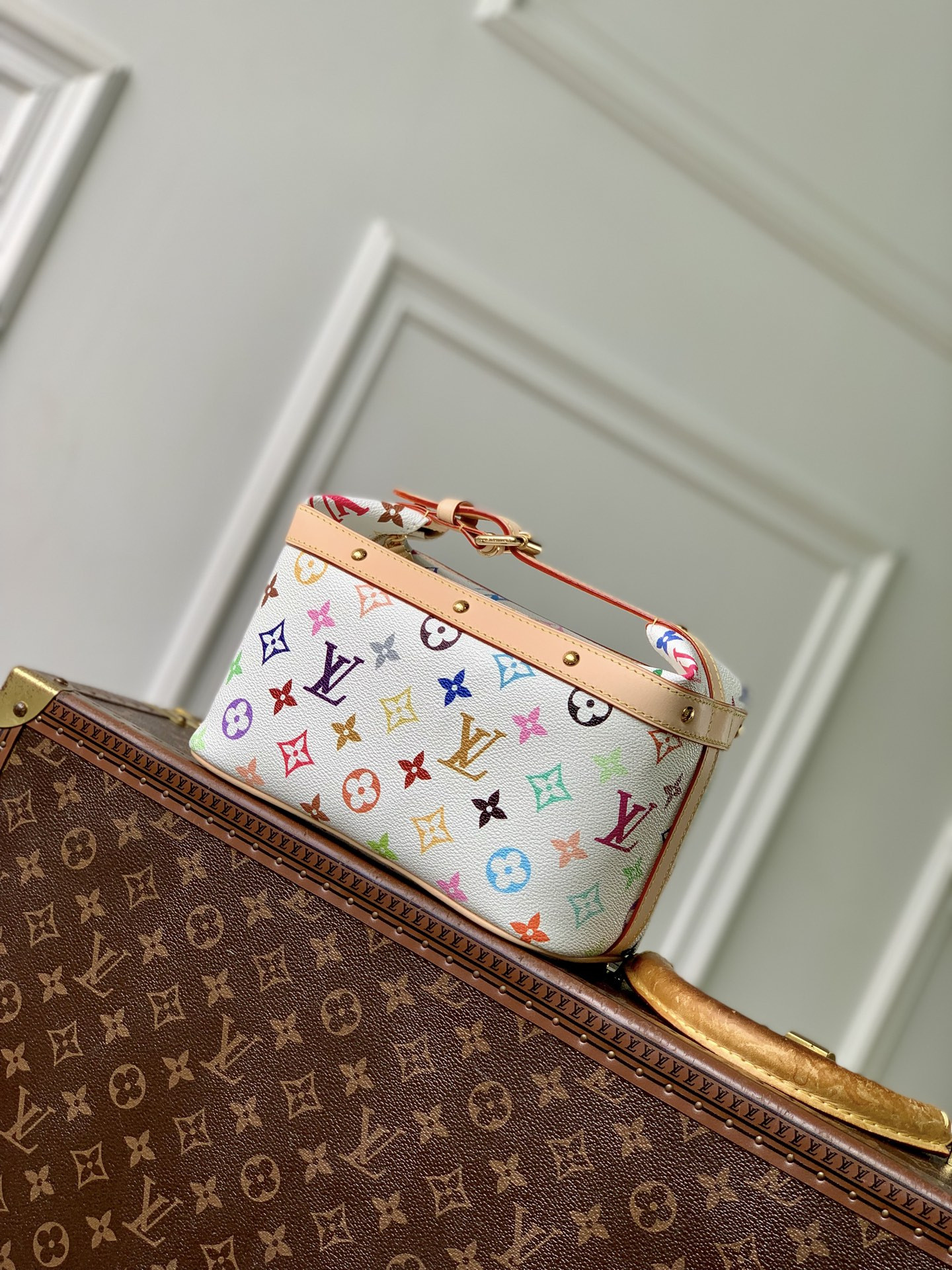 LV x TM Cruiser Toiletry Bag M27900 22x13.5x12cm