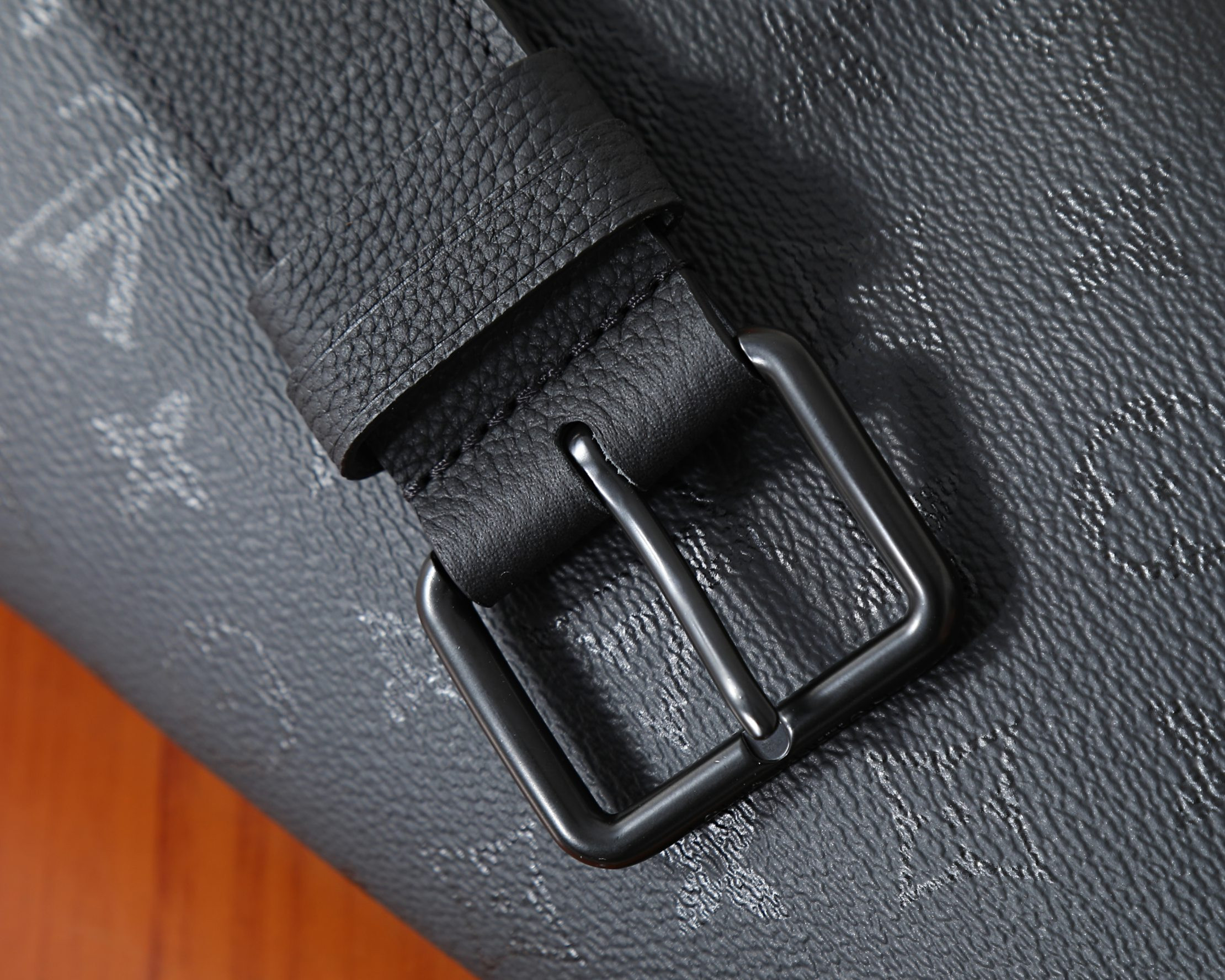 LV RUSH Waist Bag M26763 15x8x30cm