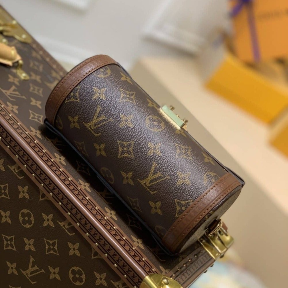 L0vis Vvtt0n Papillon Trunk Monogram Brown 19Cm M57835