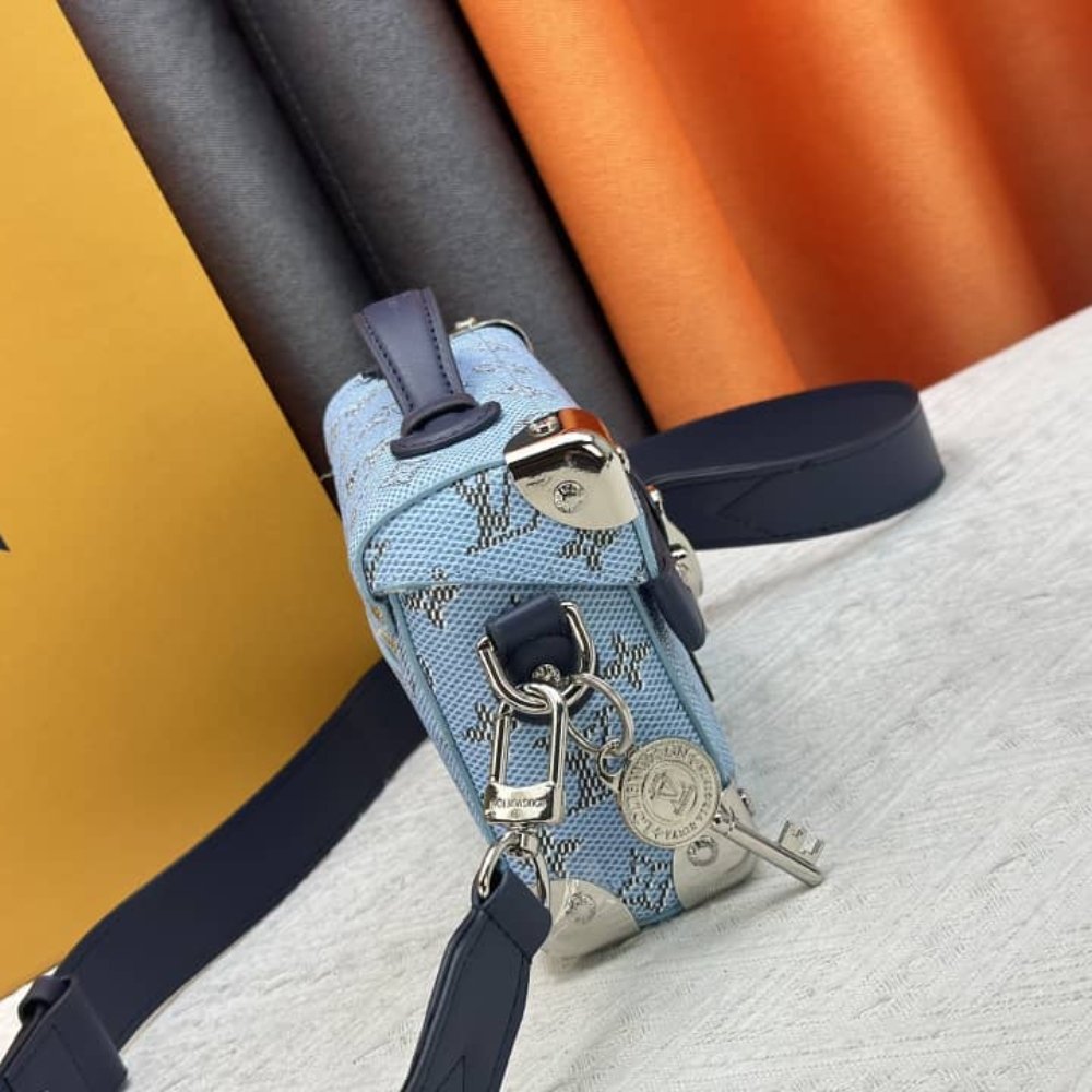 L0vis Vvtt0n Soul Trunk Bag Monogram Blue 19Cm M15035