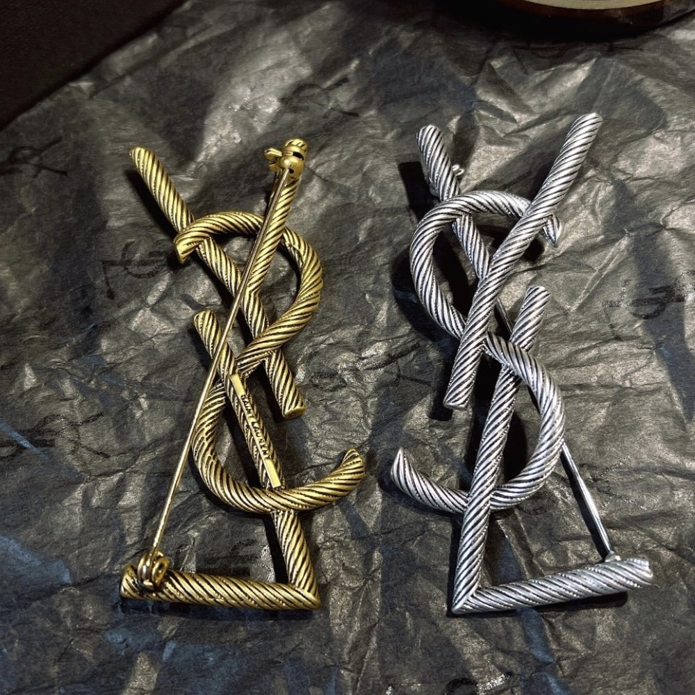 Sa1nt Lau*nt Y51 Brooch Silver