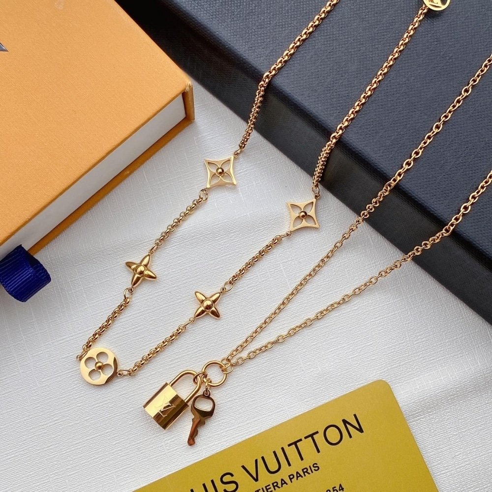 L0vis Vvtt0n Lv Iconic Charm Necklace Gold M02494