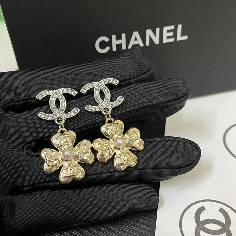 Ch**el Fall Winter 2024 Earrings