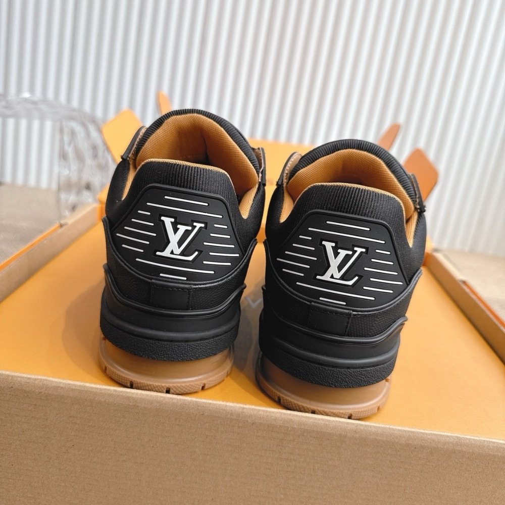 L0vis Vvtt0n Lv Trainer Sneaker Black 1Ahtt2