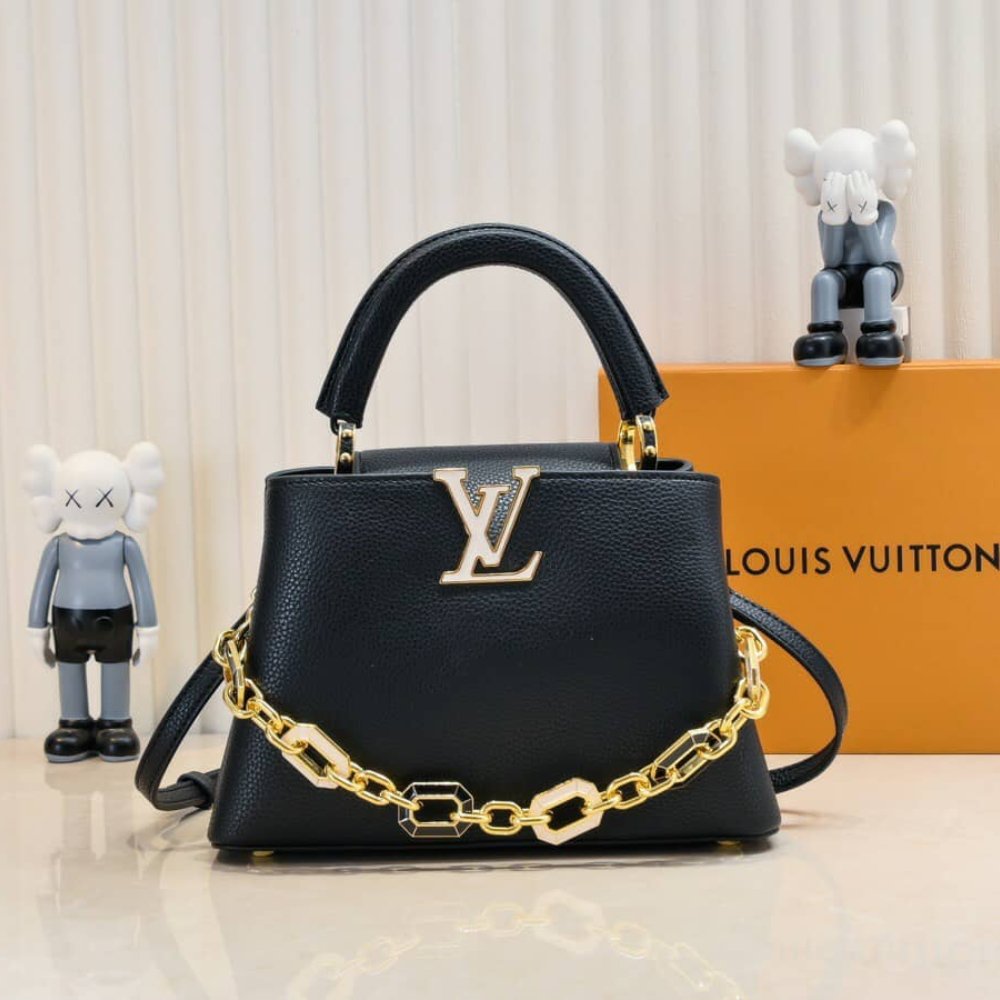 L0vis Vvtt0n Capucines Bb Bag With Charm Black 27Cm