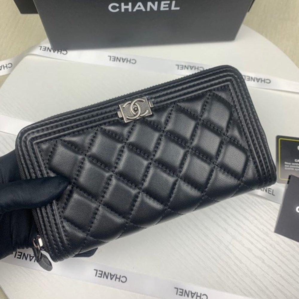 Ch**el Boy Long Zipped Wallet Silver Hardware Black 19Cm