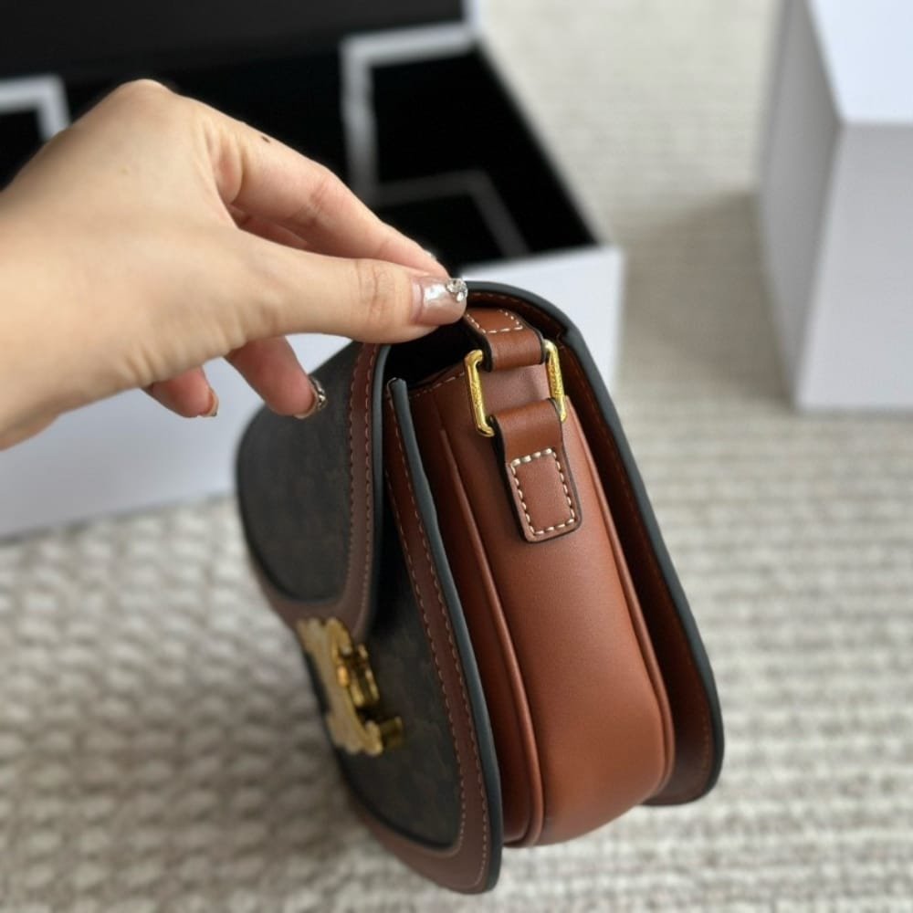 Ce1i*e Besace Clea In Triomphe Canvas And Calfskin Tan 19Cm 110962Bz4 04Lu