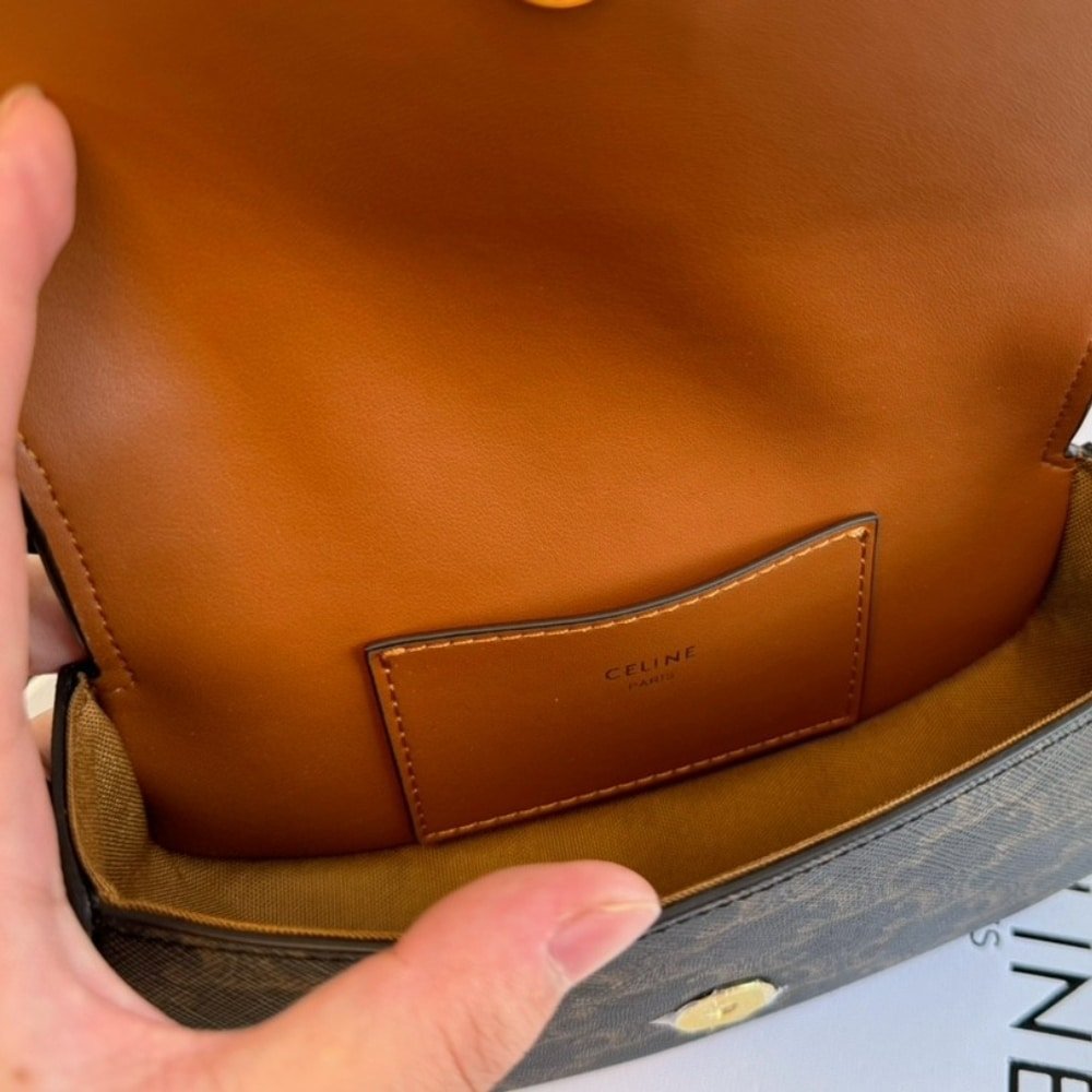 Ce1i*e Clutch On Strap Tabou In Triomphe Canvas And Calfskin Tan 20Cm 10I592Dq2 04Lu