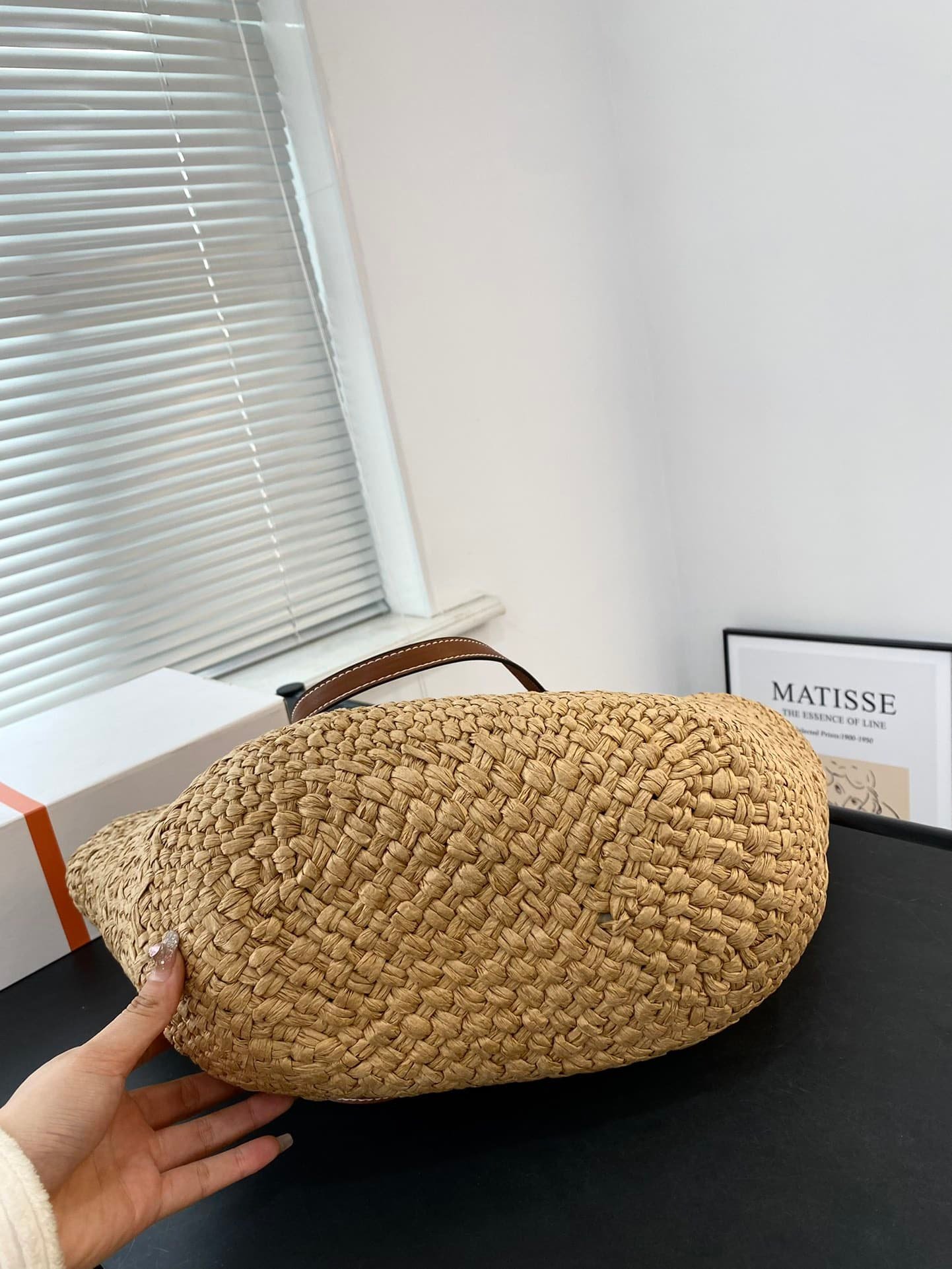 Ce1i*e Triomphe Panier In Raffia And Calfskin Tan 31Cm