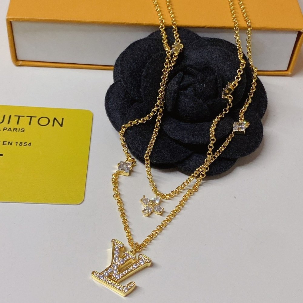 L0vis Vvtt0n Lady Lv Necklace Gold Tone M01845