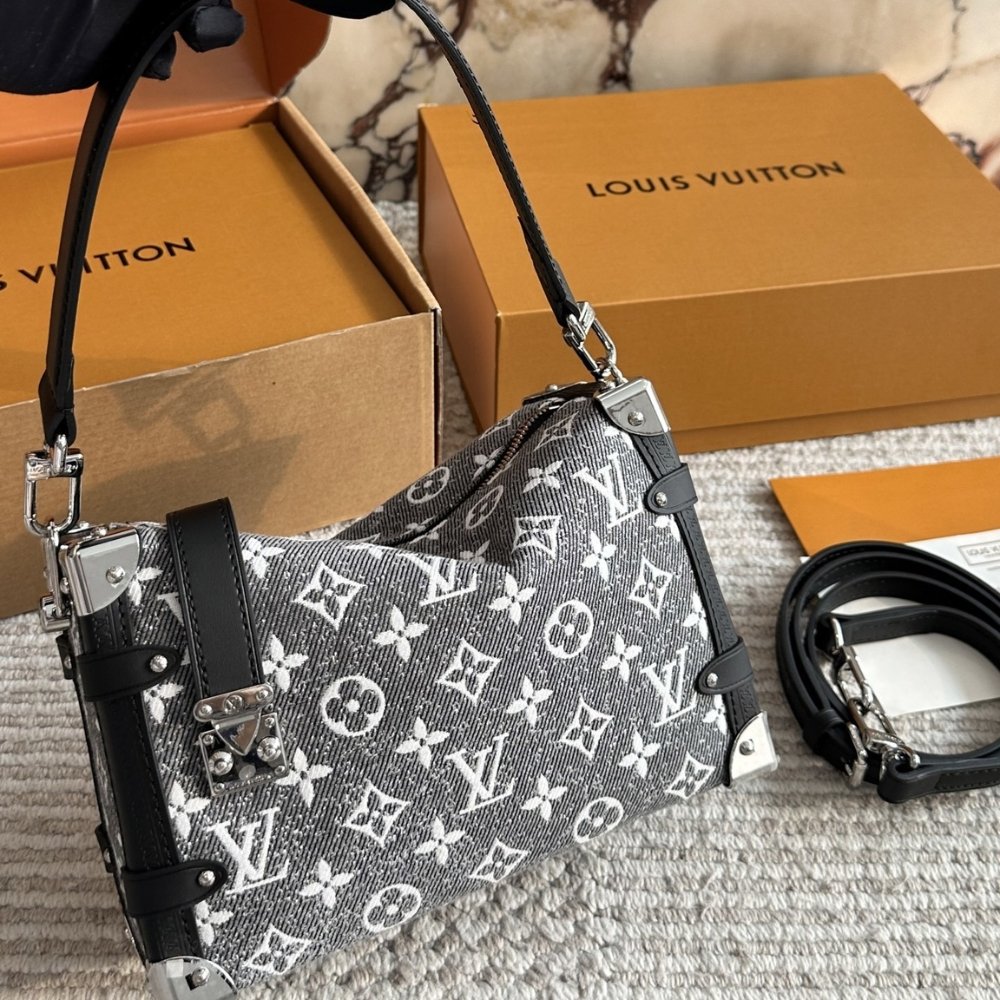 L0vis Vvtt0n MM Side Trunk Bag Denim Gray 23Cm M21460