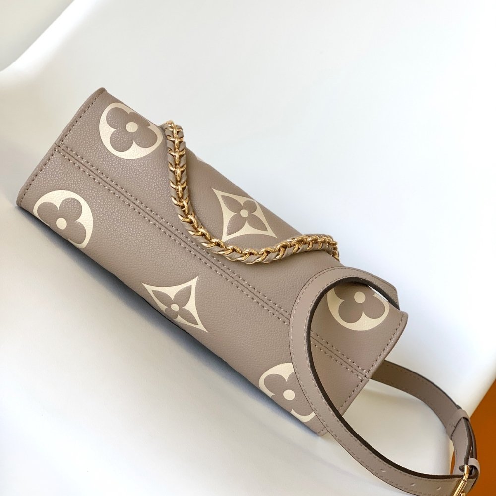 L0vis Vvtt0n Onthego East West Bag Bicolor Beige 25Cm M23641