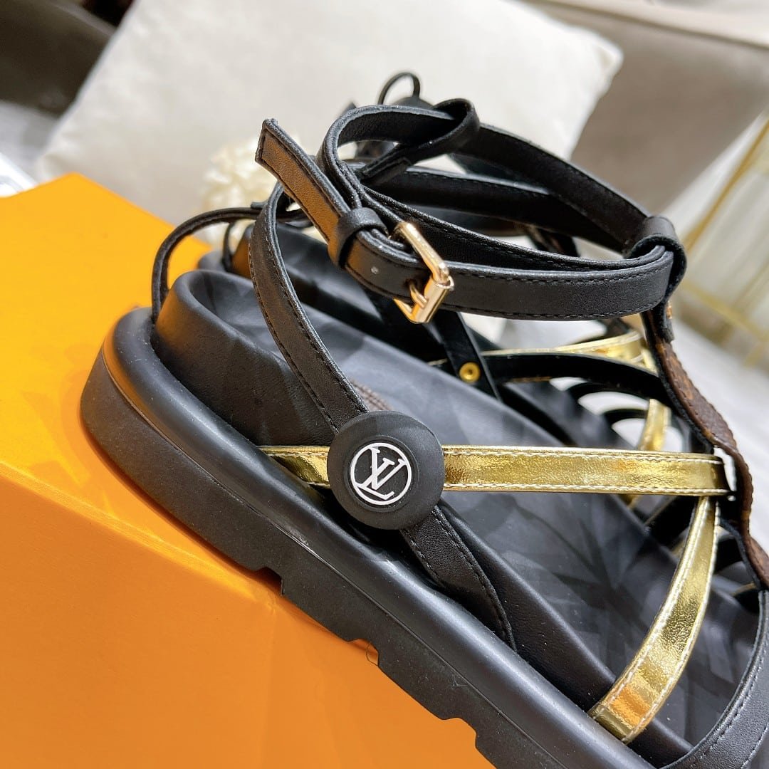 L0vis Vvtt0n Pool Pillow Comfort Sandals Black And Gold