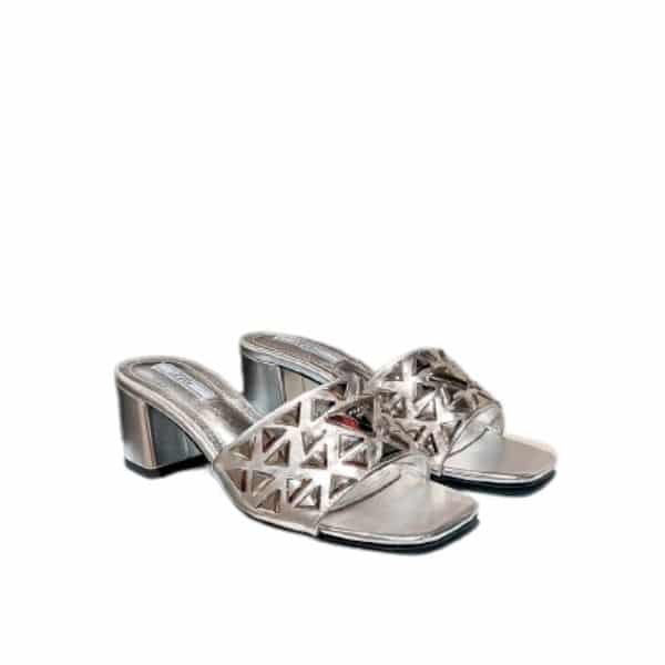 Pra*a Ciabatte Spazzolato Borchie Sandals Silver