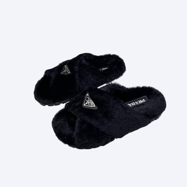 Pra*a Petal Black Terrycloth Sippers