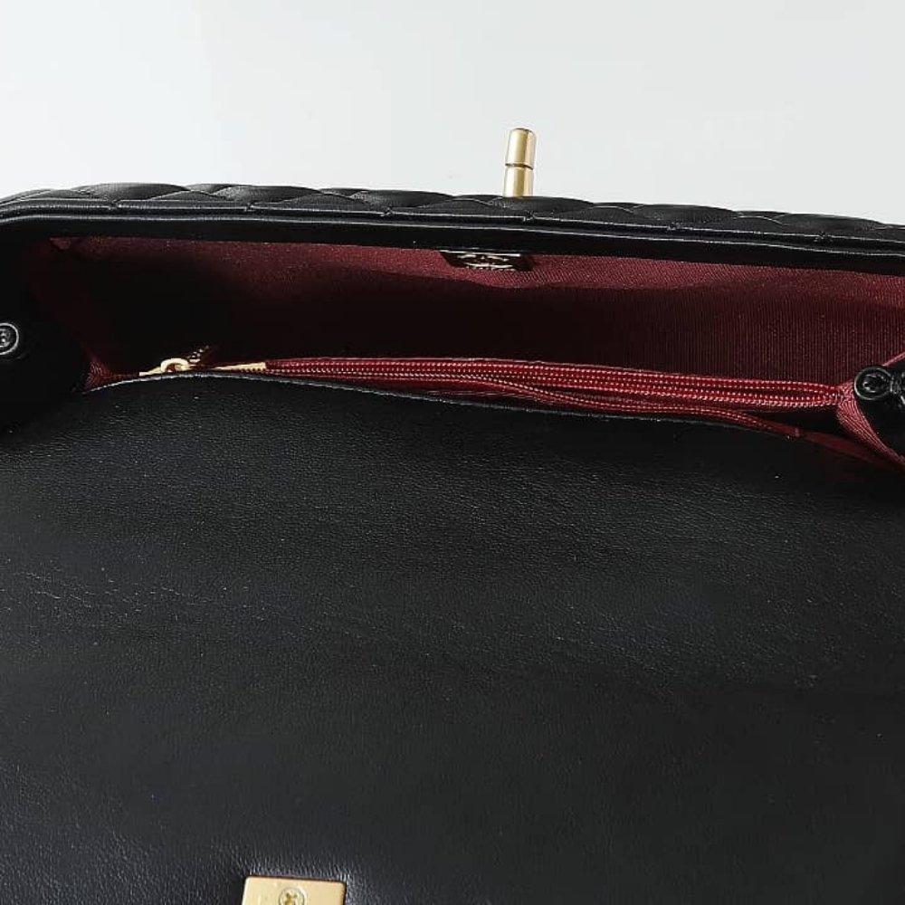 Ch**el Medium Coco Handle Bag Black 26Cm